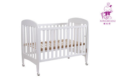 White classic wood frame baby cribs